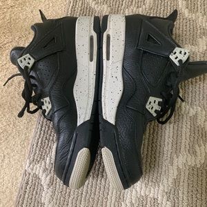 Air Jordan Retro 4s